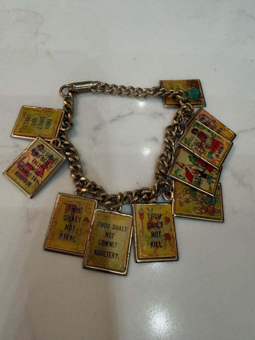 VTG 1950s Vari Vue Lenticular 10 Commandments Charm 7.5” Bracelet
